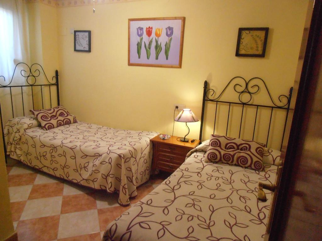 Alojamiento Rural Torre Hueca Hotel Pinos Puente Room photo